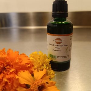 Macérât huileux de rose d'Inde